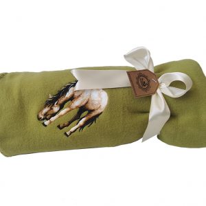 Manta de Polar verde con diseño Caballo bordado