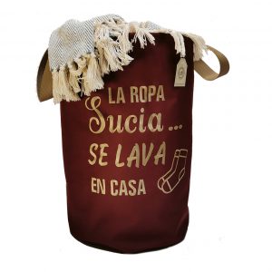 Canasto Para La Ropa Sucia Burdeo