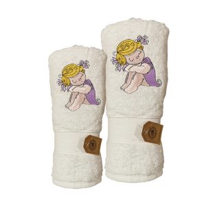 Toallas Blancas de Mano y Baño con diseño de niñita
