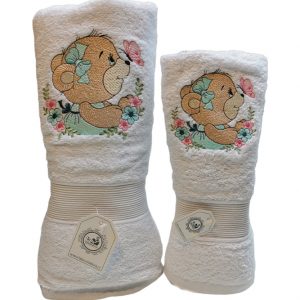 Toallas blancas de Mano y Baño con diseño osita mariposa