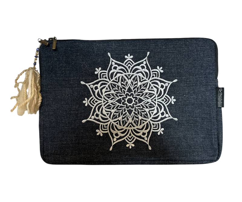 Bolso Portanotebook 13' Mandala light blue